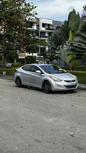 Hyundai Elantra Limited 2012 Silver