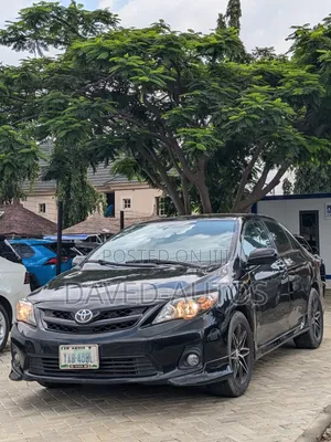 Toyota Corolla 2012 Black