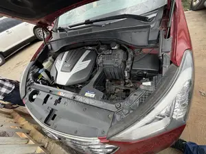 Hyundai Santa Fe 2014 Red