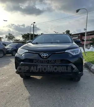 Toyota RAV4 LE 4dr SUV (2.5L 4cyl 6A) 2018 Black