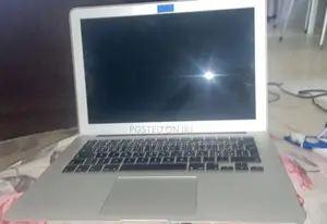 Laptop Apple MacBook Air 2013 4GB Intel Core i5 HDD+SSD 128GB