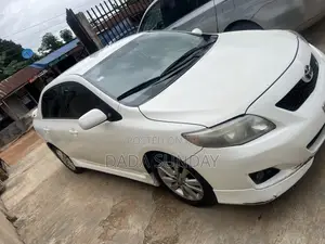 Toyota Corolla 2010 White
