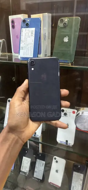 Apple iPhone XR 64 GB Black