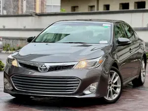 Toyota Avalon XLE Premium 4dr Sedan (3.5L 6cyl 6A) 2014 Gray