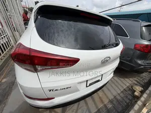 Hyundai Tucson 2017 White