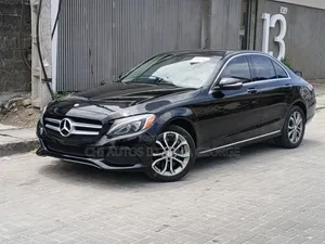 Mercedes-Benz C300 2015 Black