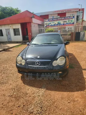 Mercedes-Benz C180 2005 Black