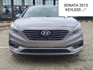 Hyundai Sonata Sport 4dr Sedan (2.4L 4cyl 6A) 2015 Gray