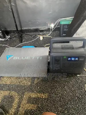 Bluetti Ac60 Portable Solar Station + 120W Solar Panel