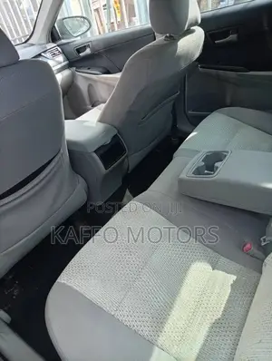Toyota Camry LE 4dr Sedan (2.5L 4cyl 6A) 2013 Blue
