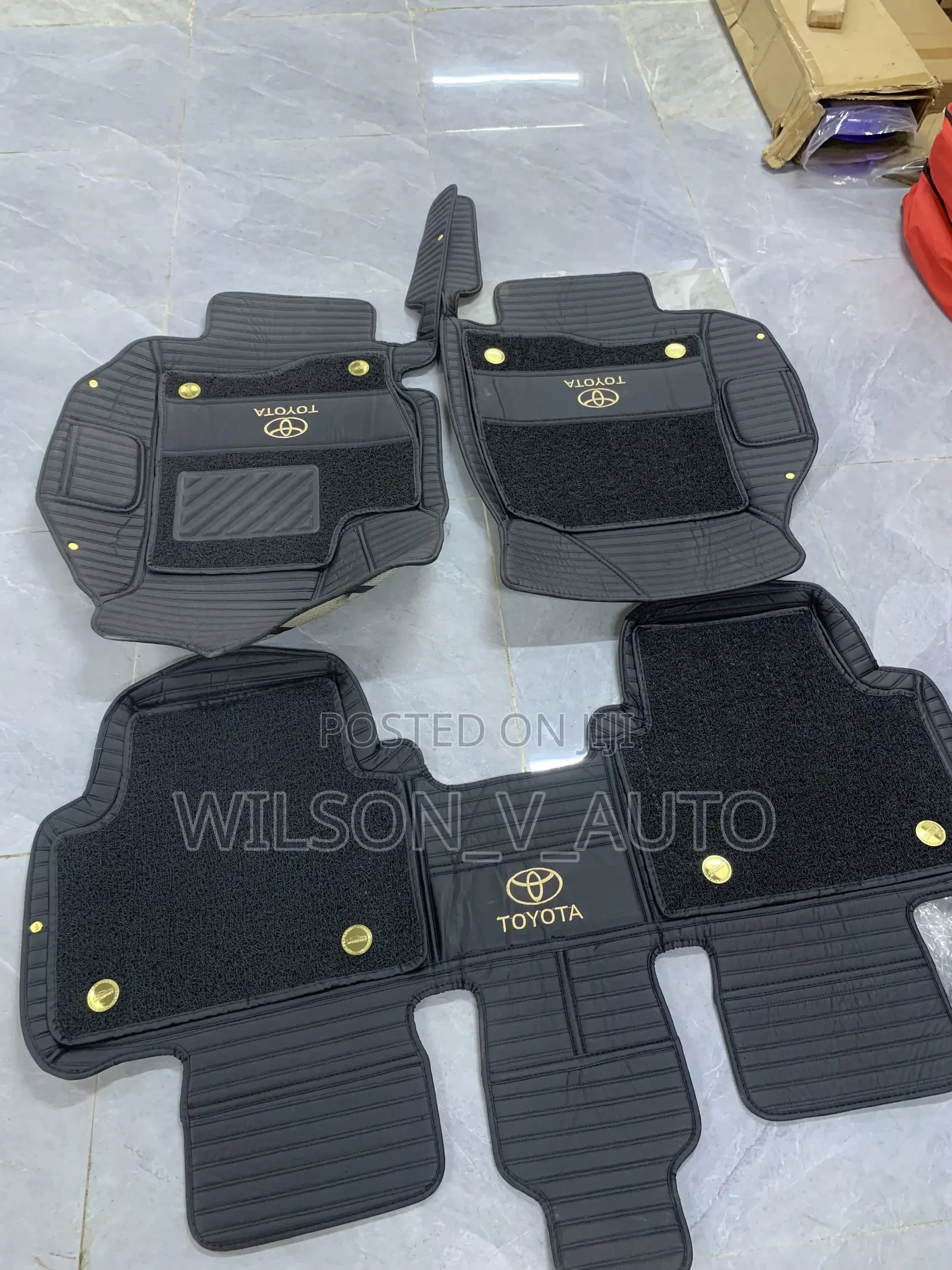 Camry Double Layer Leather Mat Black