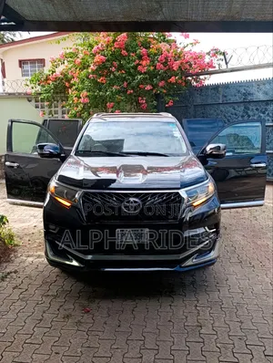 Toyota Land Cruiser Prado 2012 Black