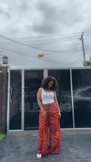 Bee’s Clothing Brand
