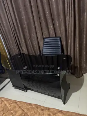 Executive Tampered Glass Office Table