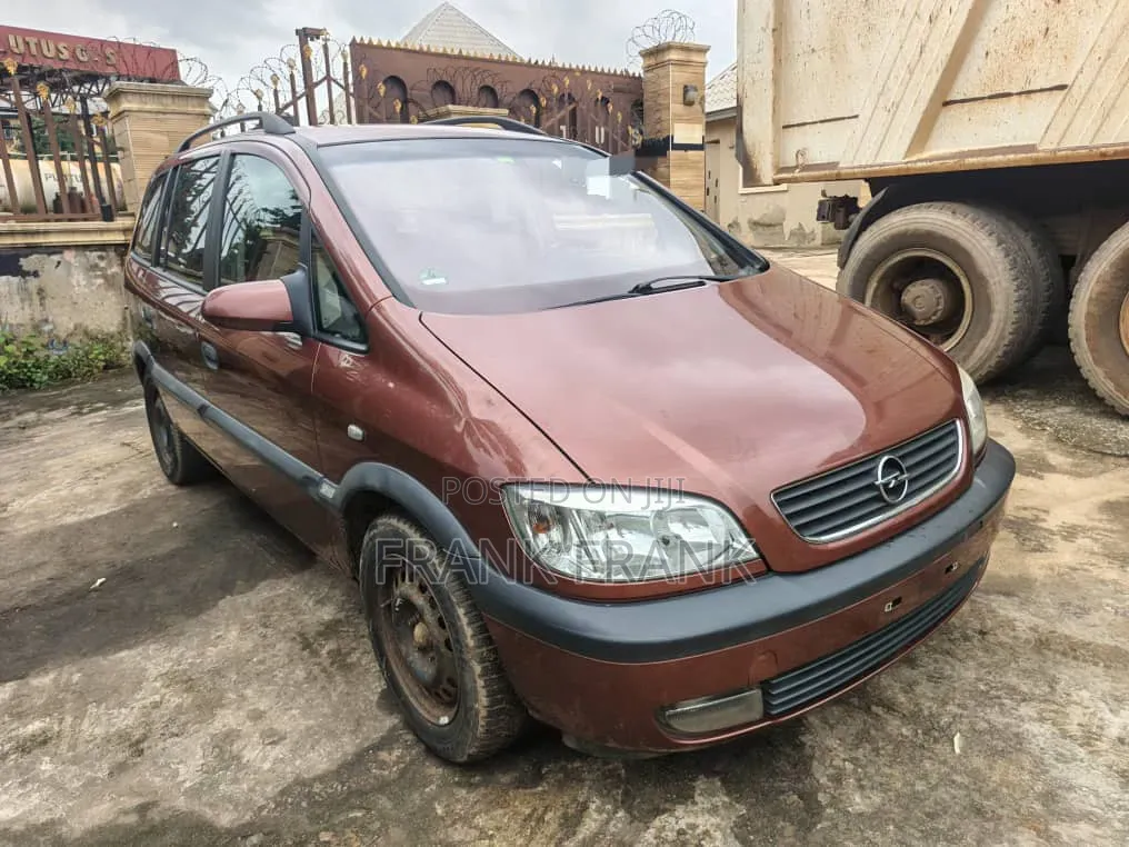 Opel Zafira 2004 Brown