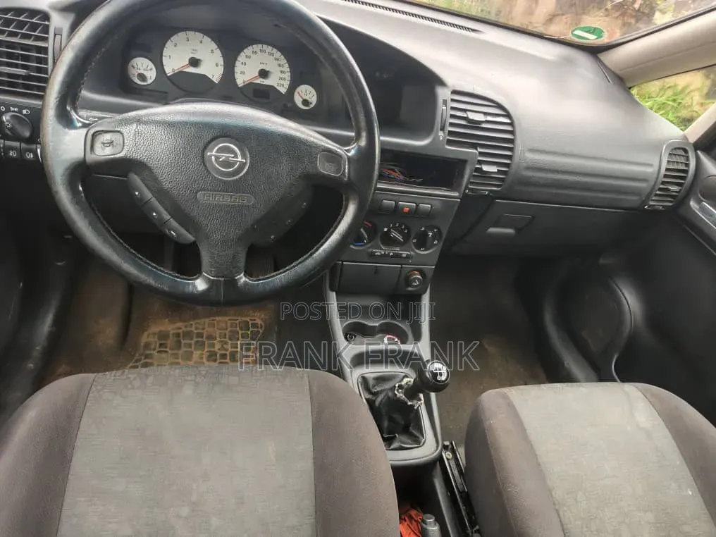 Opel Zafira 2004 Brown