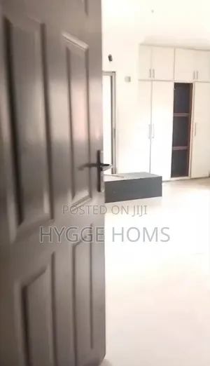 4bdrm Apartment in Allen Avenue for rent