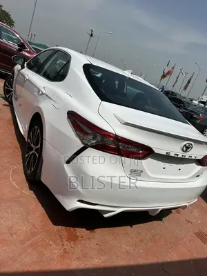 Toyota Camry 2019 White