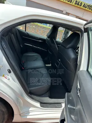 Toyota Camry 2019 White