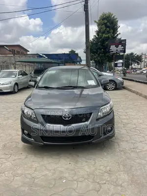 Toyota Corolla 2011 Gray