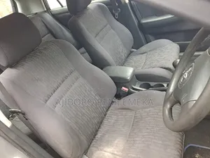 Toyota Corolla Liftback 2003 Silver