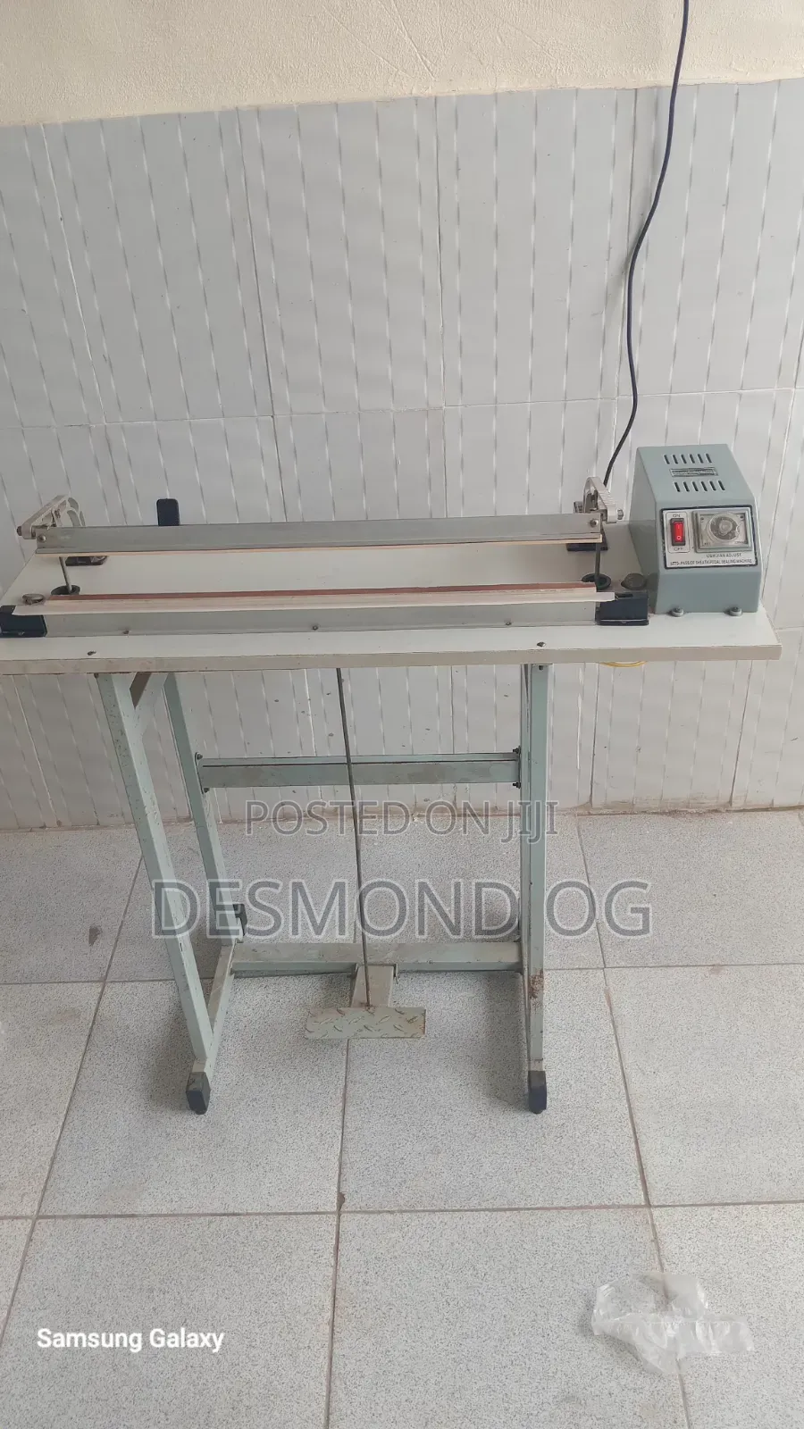 Sealing and Cutting Machine