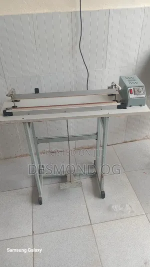 Sealing and Cutting Machine