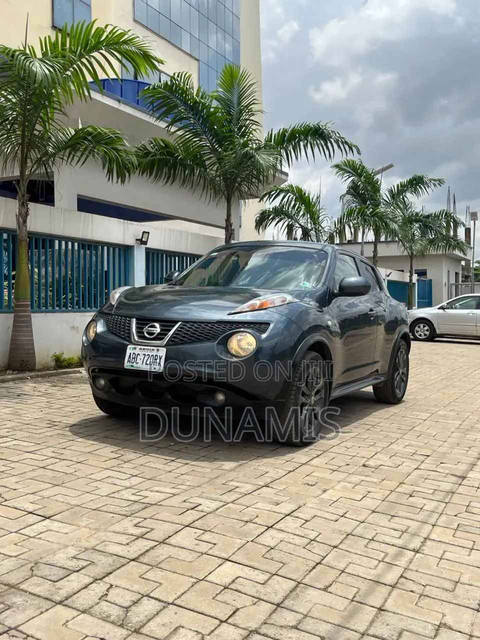 Nissan Juke 2012 Blue