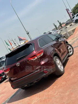 Toyota Highlander 2015 Red