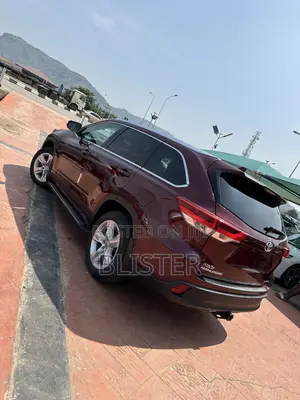 Toyota Highlander 2015 Red