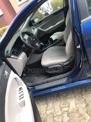 Hyundai Sonata SE 2019 Blue