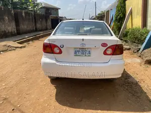 Toyota Corolla S 2004 White