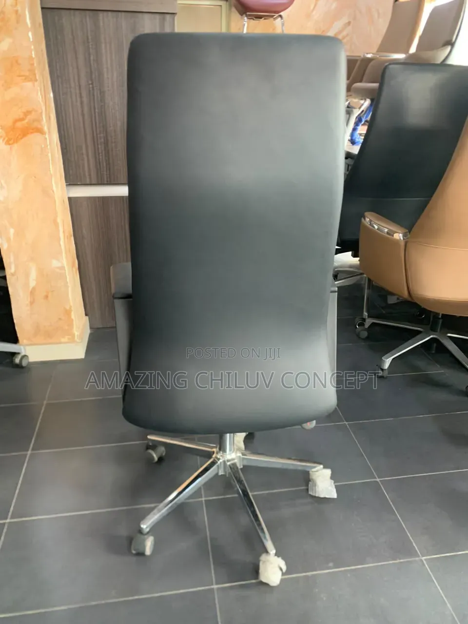 Executive High-Back Office Chair – Premium Black Leather