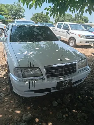 Mercedes-Benz C230 2001 White