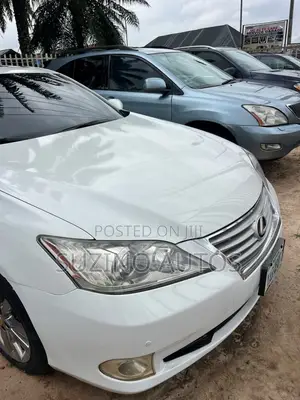 Lexus ES 350 2011 White