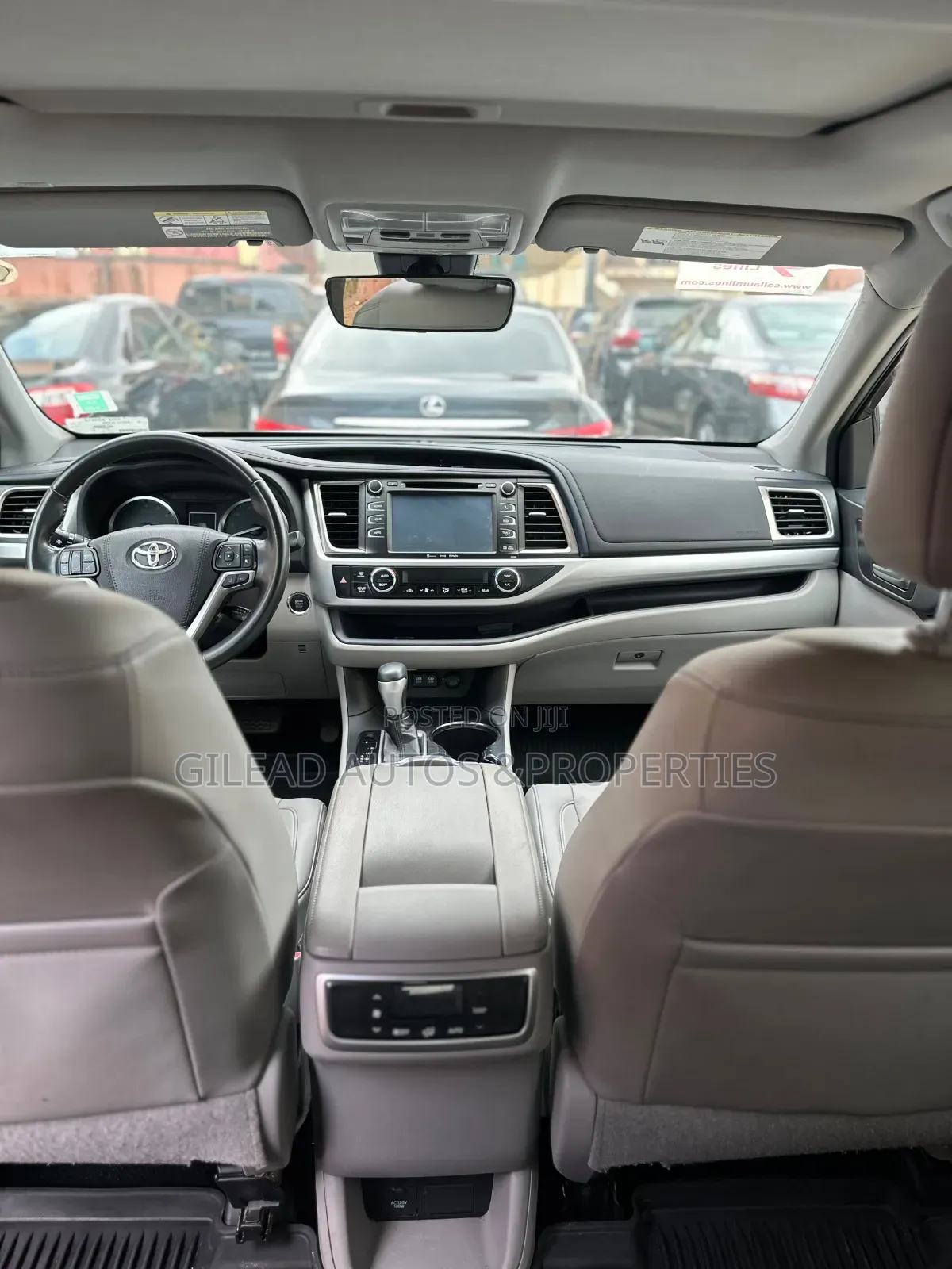 Toyota Highlander 2019