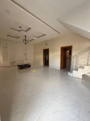 4bdrm Duplex in Ikota for rent