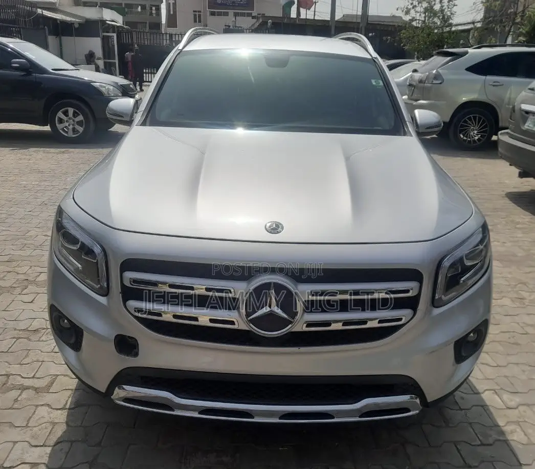 Mercedes-Benz GLB-Class GLB 250 4MATIC 2020 Silver