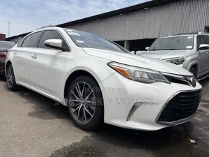 Toyota Avalon Touring (3.5L 6cyl 6A) 2018 White