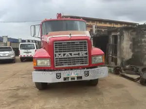 1997 Mack CH Truck - 10 Tyres, Manual Injector, With Clean Engine