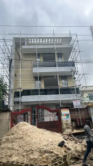 5bdrm Duplex in Lekki Phase 1 for sale
