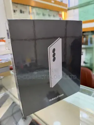 New Samsung Galaxy Z Fold6 256 GB Pink