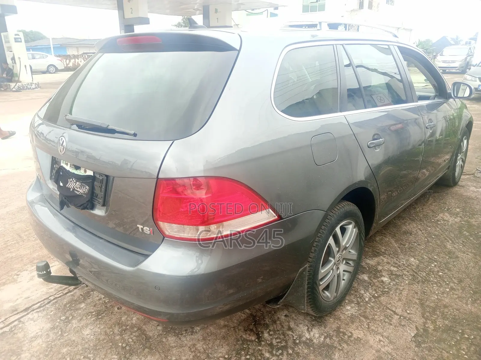 Volkswagen Passat 2008 Gray
