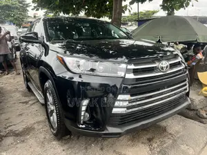 Toyota Highlander Limited V6 4x2 (3.5L 6cyl 6A) 2016 Black