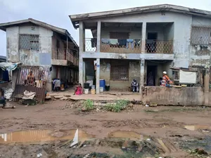 15bdrm House in Ajibode, Ibadan for sale