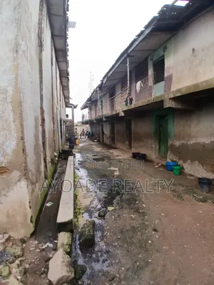 15bdrm House in Ajibode, Ibadan for sale