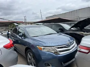 Toyota Venza AWD 2010 Blue
