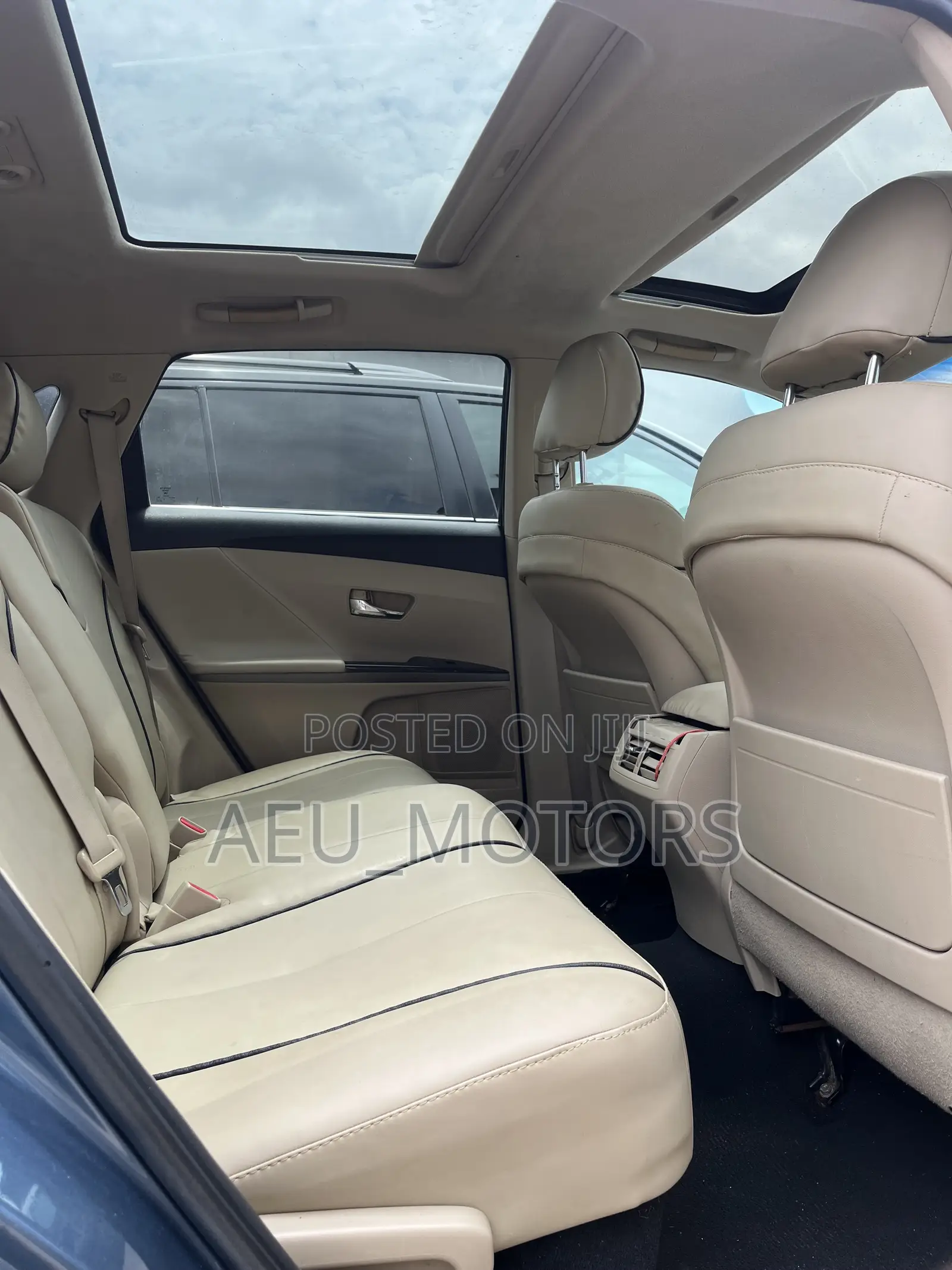 Toyota Venza AWD 2010 Blue