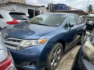 Toyota Venza AWD 2010 Blue