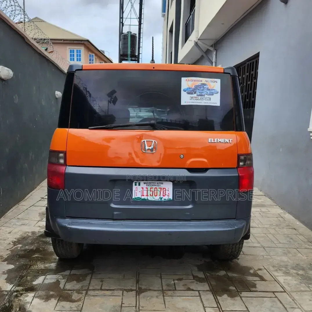 Honda Element LX Automatic 2005 Orange